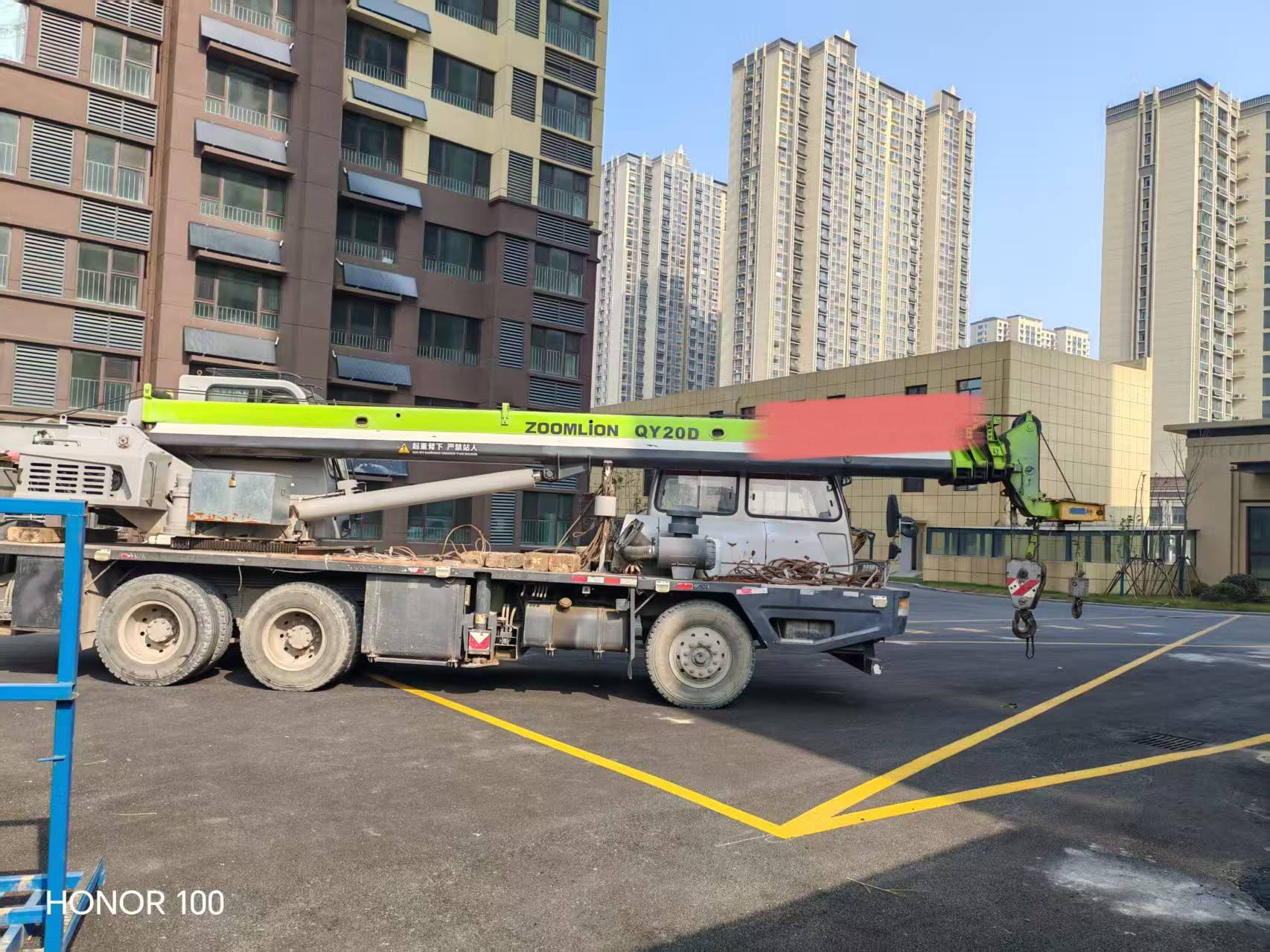 转让19年12吨吊车