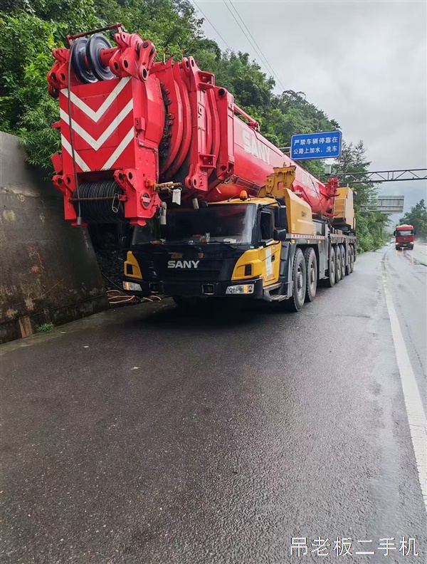 转让三一22年650吨汽车吊