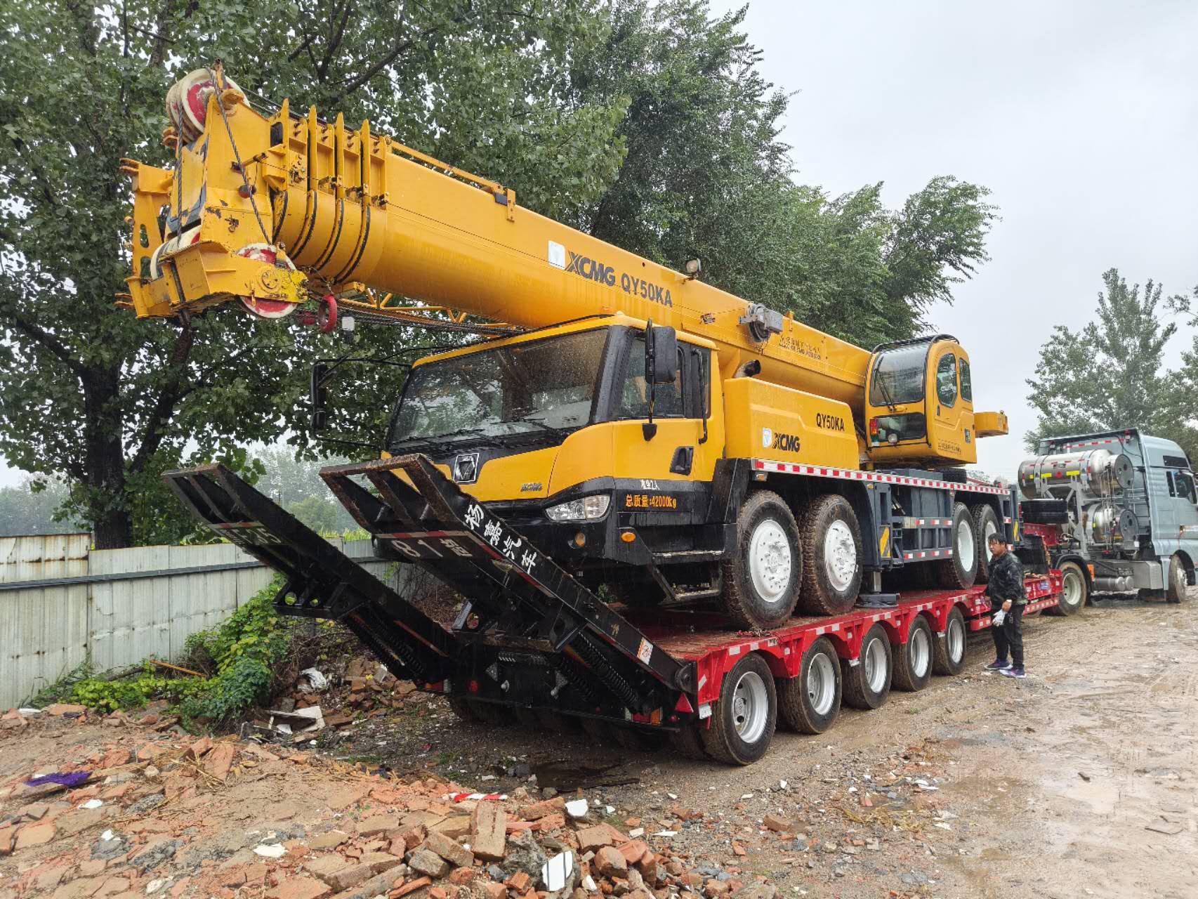 求购50-300吨吊车